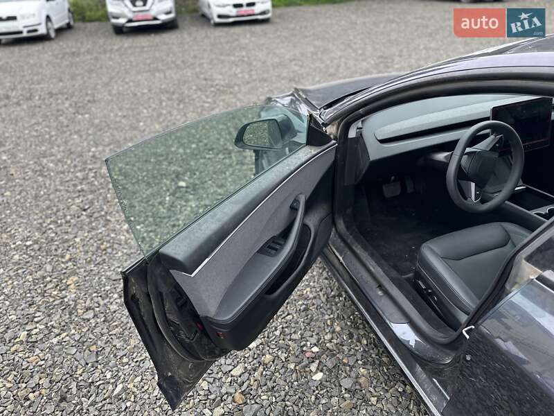 Седан Tesla Model 3 2024 в Луцке