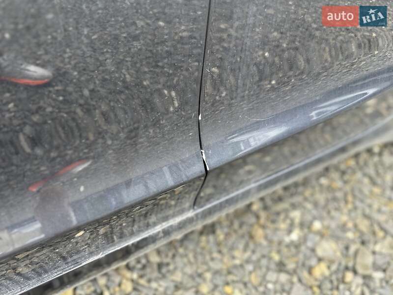 Седан Tesla Model 3 2024 в Луцке
