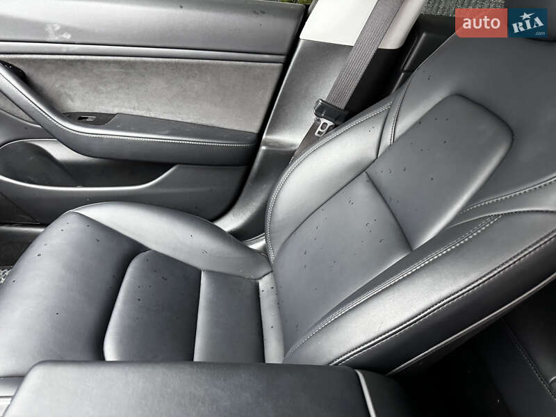 Седан Tesla Model 3 2018 в Кам'янець-Подільському