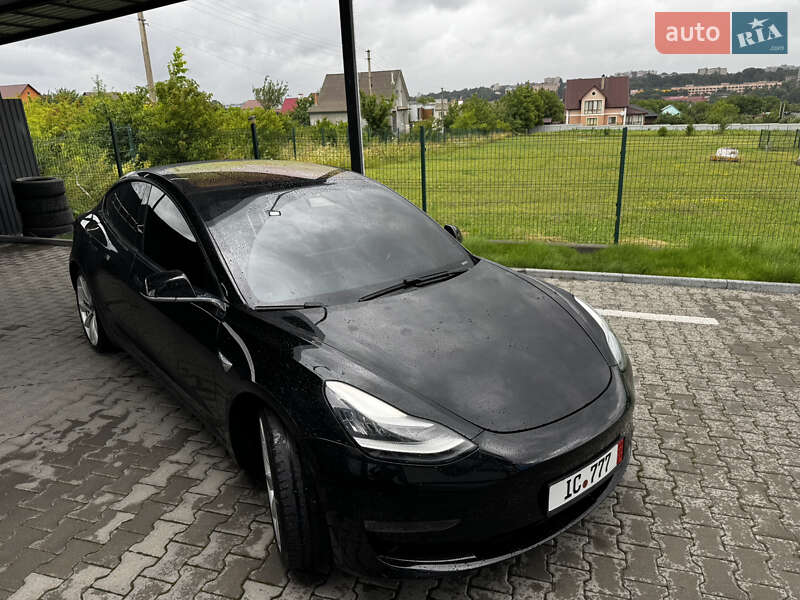 Седан Tesla Model 3 2018 в Кам'янець-Подільському