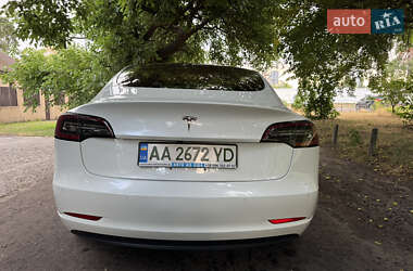 Седан Tesla Model 3 2018 в 