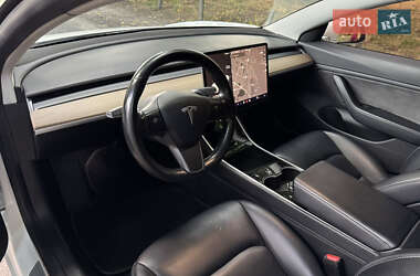 Седан Tesla Model 3 2018 в 