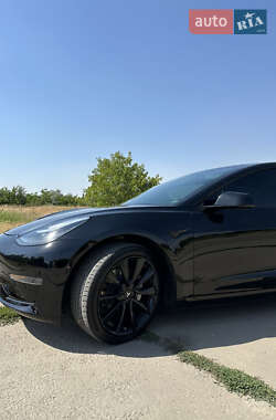 Седан Tesla Model 3 2019 в 