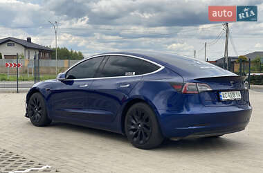 Седан Tesla Model 3 2018 в 