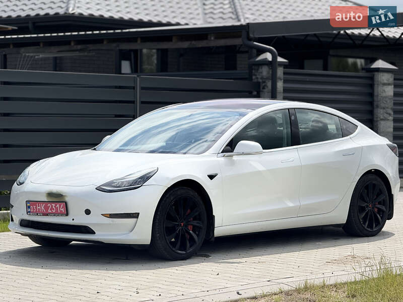 Tesla Model 3 2018