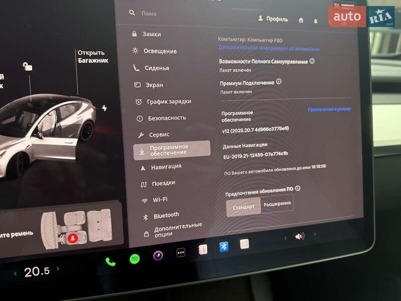 Седан Tesla Model 3 2021 в Дніпрі