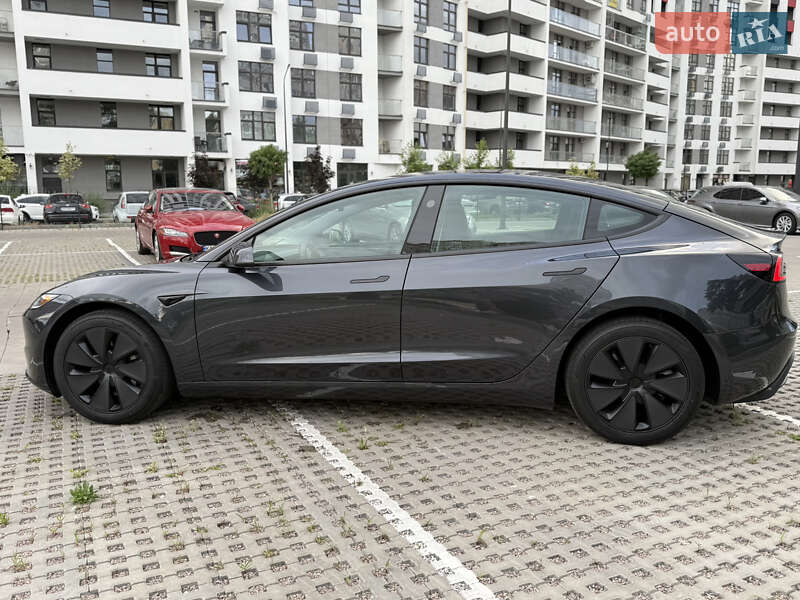 Седан Tesla Model 3 2024 в Киеве фото 4 Седан Tesla Model 3 2024 в Киеве