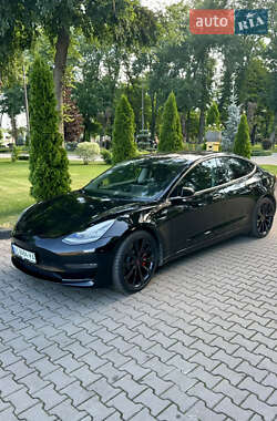 Седан Tesla Model 3 2018 в 