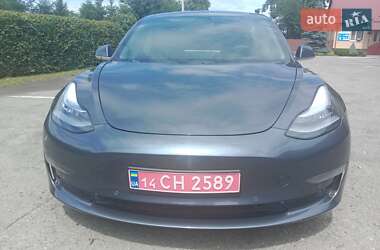 Седан Tesla Model 3 2019 в 