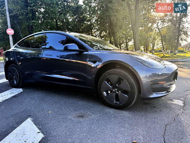 Седан Tesla Model 3 2022 в Вінниці
