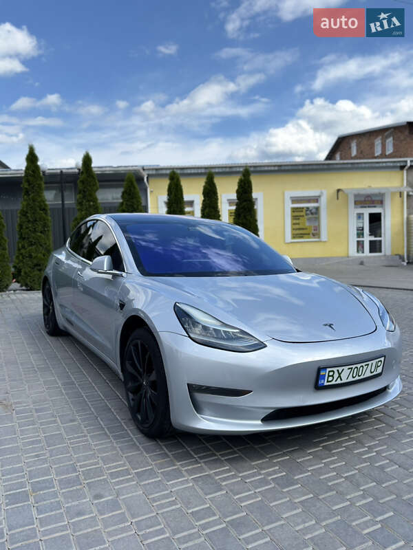 Седан Tesla Model 3 2018 в Каменец-Подольском