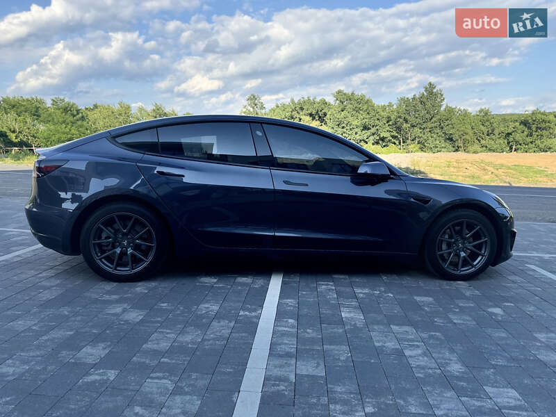 Седан Tesla Model 3 2021 в Ужгороде фото 8 Седан Tesla Model 3 2021 в Ужгороде