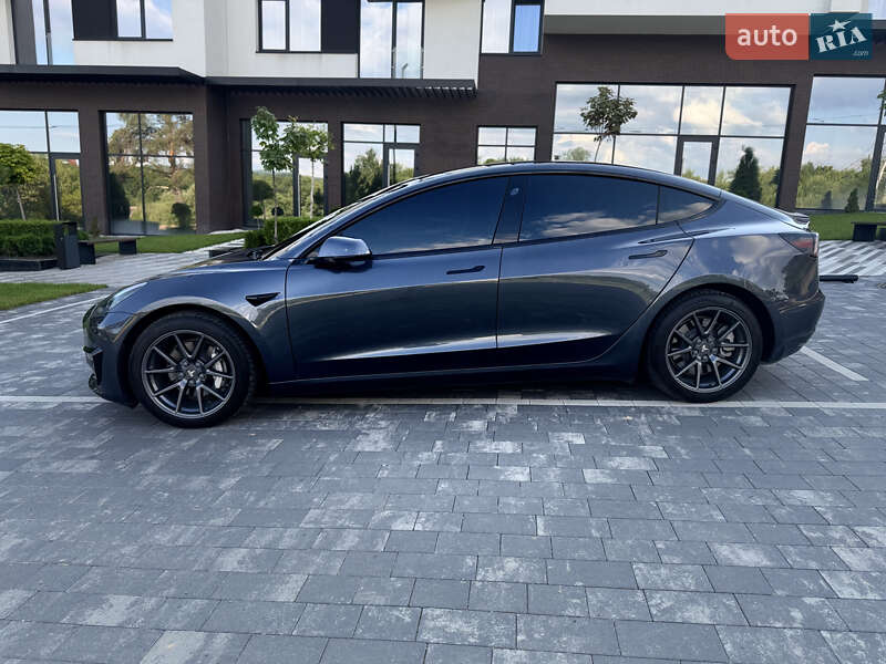 Седан Tesla Model 3 2021 в Ужгороде фото 2 Седан Tesla Model 3 2021 в Ужгороде