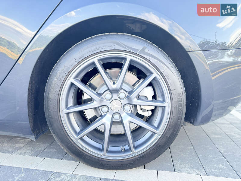 Седан Tesla Model 3 2021 в Ужгороде фото 22 Седан Tesla Model 3 2021 в Ужгороде