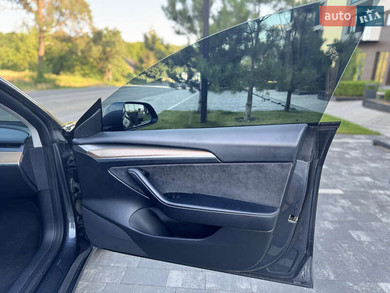 Седан Tesla Model 3 2021 в Ужгороде фото 32 Седан Tesla Model 3 2021 в Ужгороде