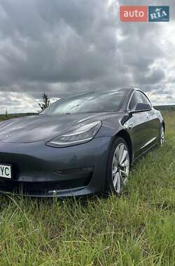 Седан Tesla Model 3 2019 в Києві