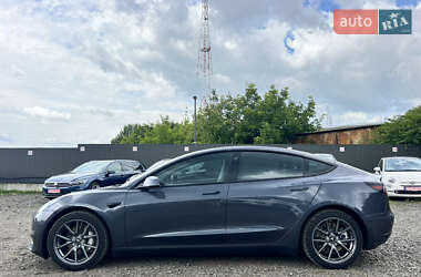 Седан Tesla Model 3 2021 в 