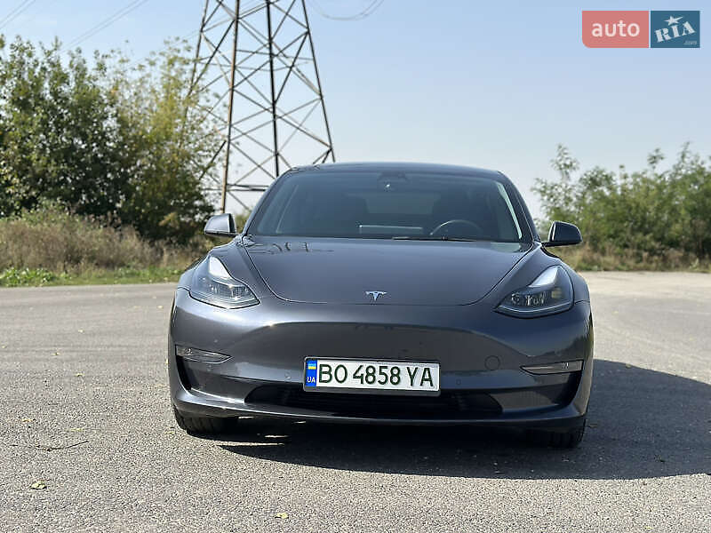 Седан Tesla Model 3 2022 в Хмельницькому