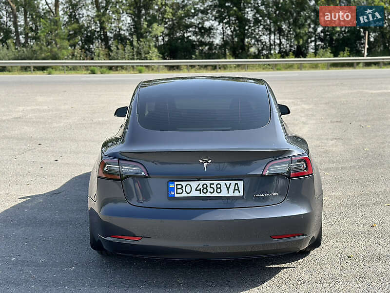Седан Tesla Model 3 2022 в Хмельницькому