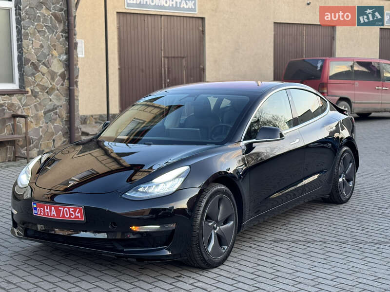 Седан Tesla Model 3 2019 в Владимире