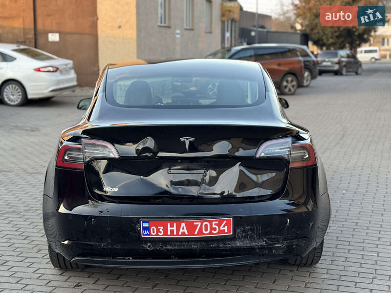 Седан Tesla Model 3 2019 в Владимире