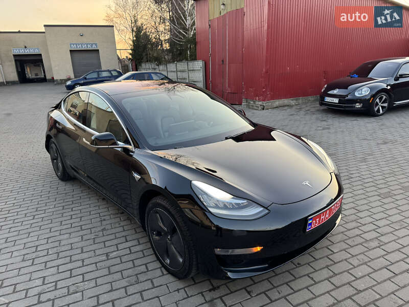 Седан Tesla Model 3 2019 в Владимире