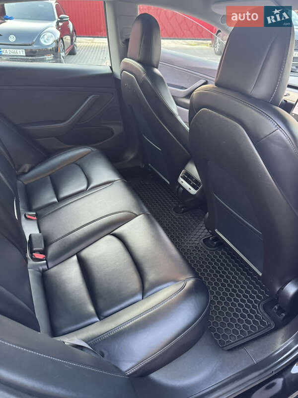 Седан Tesla Model 3 2019 в Владимире