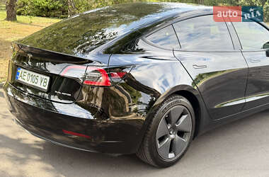 Седан Tesla Model 3 2020 в 