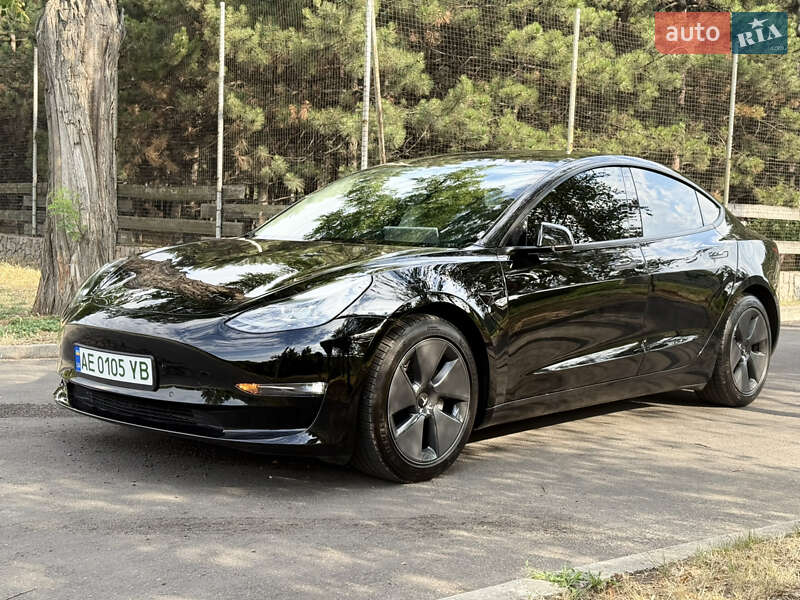 Tesla Model 3 2020