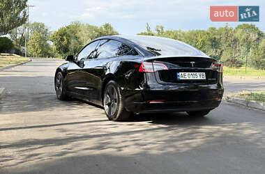 Седан Tesla Model 3 2020 в 