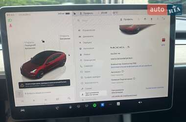 Седан Tesla Model 3 2022 в 