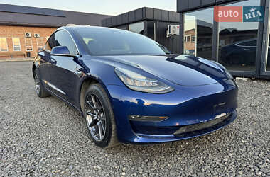 Седан Tesla Model 3 2018 в 