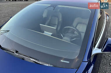 Седан Tesla Model 3 2018 в 