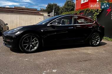 Седан Tesla Model 3 2018 в 