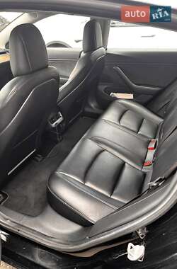 Седан Tesla Model 3 2018 в 