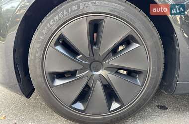 Седан Tesla Model 3 2024 в Кременчуге
