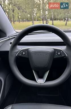Седан Tesla Model 3 2024 в Кременчуге