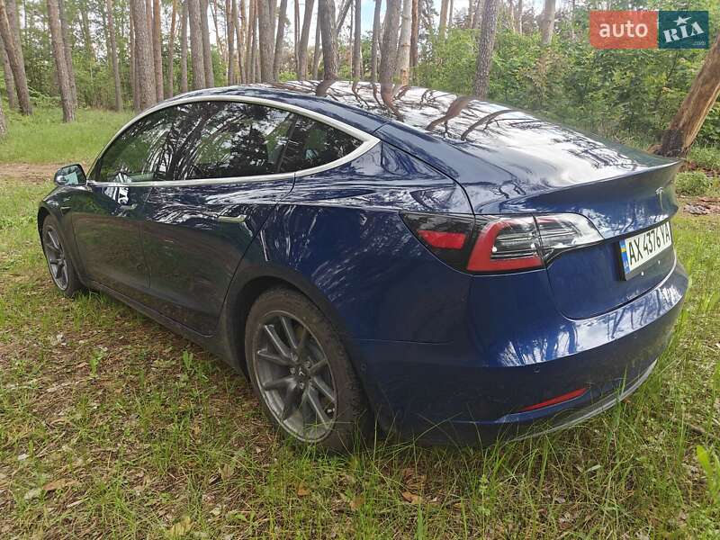 Седан Tesla Model 3 2018 в Харькове