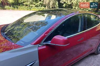 Седан Tesla Model 3 2019 в 