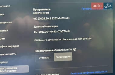 Седан Tesla Model 3 2023 в 
