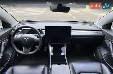Седан Tesla Model 3 2018 в 