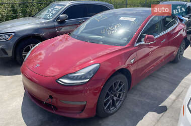 Седан Tesla Model 3 2020 в Львове