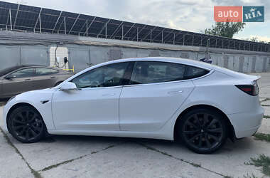 Седан Tesla Model 3 2018 в 