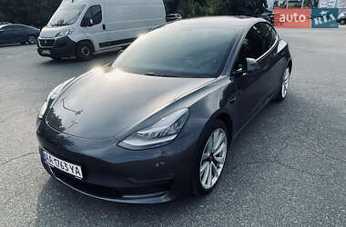 Седан Tesla Model 3 2018 в 