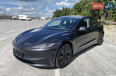 Седан Tesla Model 3 2024 в Києві