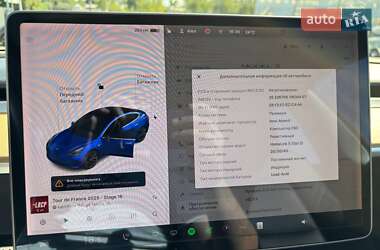 Седан Tesla Model 3 2019 в 