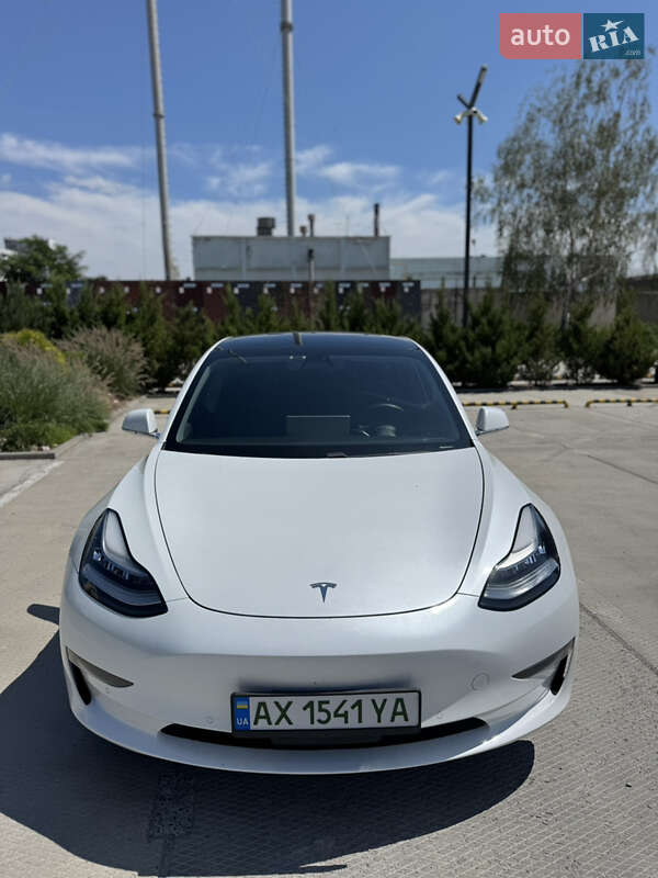 Седан Tesla Model 3 2020 в Харькове фото 3 Седан Tesla Model 3 2020 в Харькове