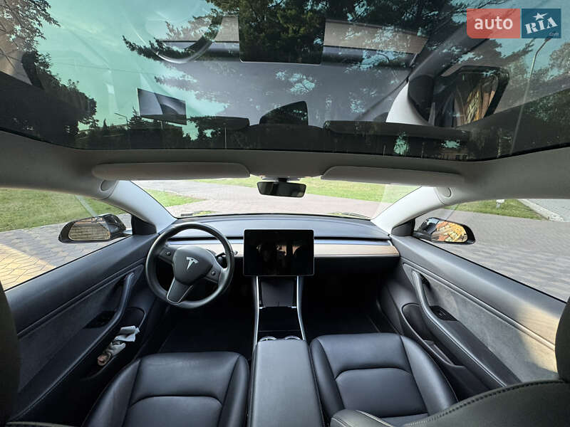 Седан Tesla Model 3 2019 в Лубнах
