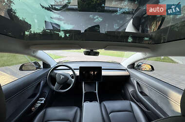 Седан Tesla Model 3 2019 в 