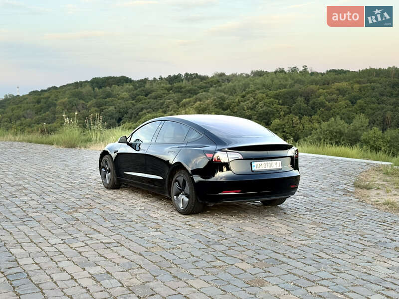 Седан Tesla Model 3 2018 в Житомире